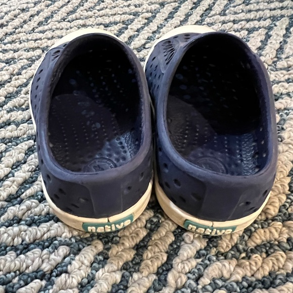 EUC Toddler Native Shoes - Navy Blue Size 5C - Picture 3 of 4